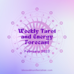 Tarot and Energy Forecast blog post image - light purple gradient background. Text
