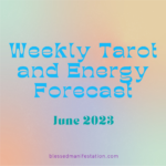 Tarot and Energy Forecast blog post image - gradient background. Text